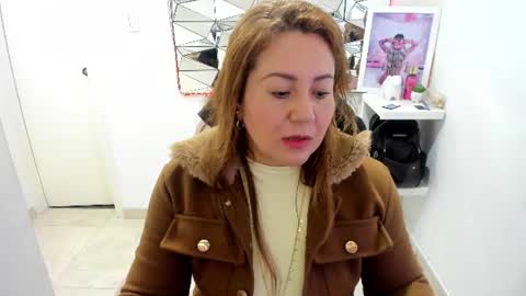 camixxx_m online show from July 3, 12:22 pm
