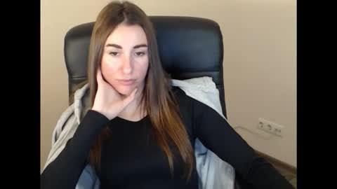 cammila horn online show from January 12, 1:05 pm