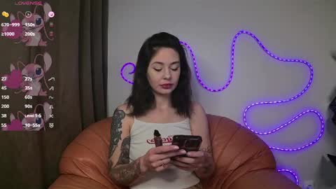 Camomile Lil online show from March 19, 9:02 am