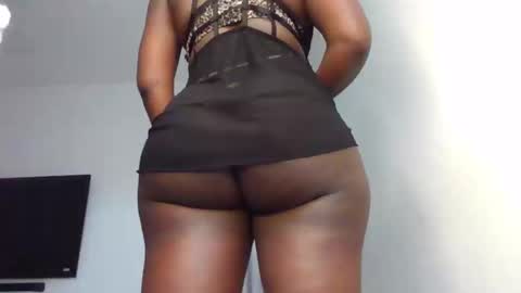 Canah online show from March 11, 10:01 pm