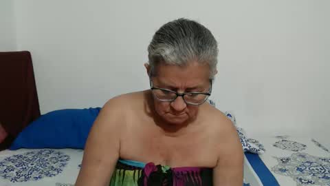 candy online show from April 30, 11:19 pm