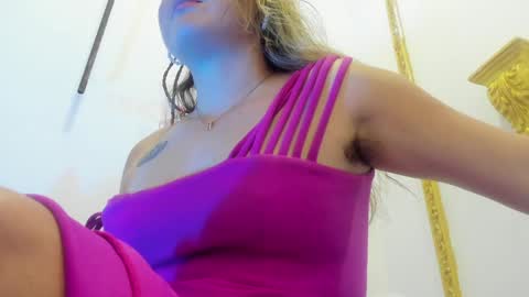 Snapshot of candy_plus chatting on January 31, 7:08 pm Candy plus online show from January 31, 7:08 pm