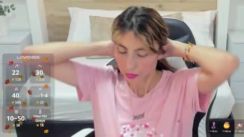 Snapshot of candy_summer28_ chatting on October 20, 7:17 pm CANDY online show from October 20, 7:17 pm