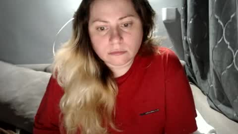 Laura online show from June 16, 9:05 pm