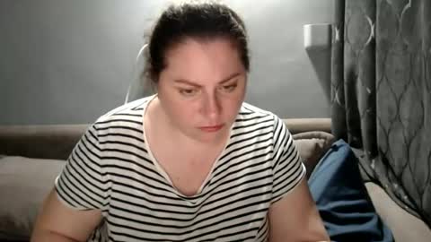 Laura online show from June 21, 10:03 pm