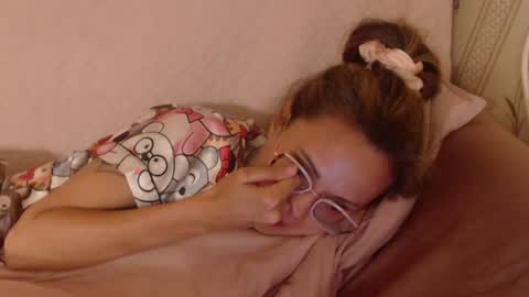 say meow and send tip  online show from July 26, 6:59 pm