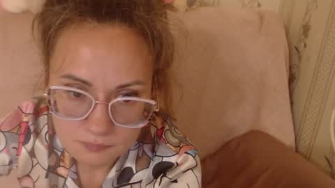 say meow and send tip  online show from July 28, 6:31 pm