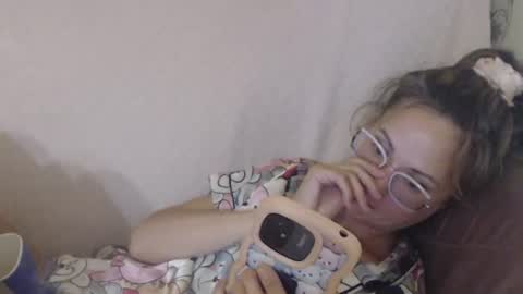 say meow and send tip  online show from August 1, 7:16 pm