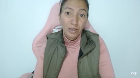 candymilfff online show from November 2, 7:39 pm