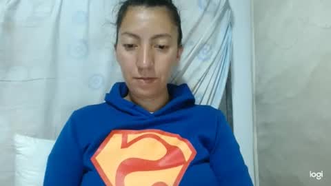 Snapshot of candymilfff chatting on October 4, 2:17 am candymilfff online show from October 4, 2:17 am