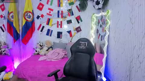 CANDYY online show from July 2, 11:49 am
