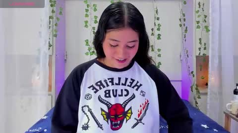  Dulce Maria  online show from March 12, 10:01 pm