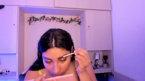 GABRIELA LOPEZ online show from July 7, 8:00 pm