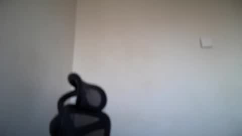 Snapshot of cappuccinokiss chatting on October 16, 7:11 am Emma online show from October 16, 7:11 am