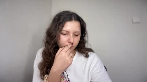 Emma online show from February 5, 8:17 am