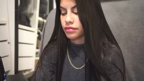 Miyah online show from December 22, 4:48 am