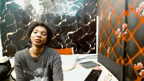 caramelminxx_ online show from July 7, 7:34 am