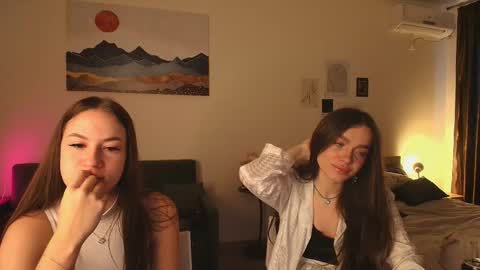 caressyourself online show from January 6, 5:22 am