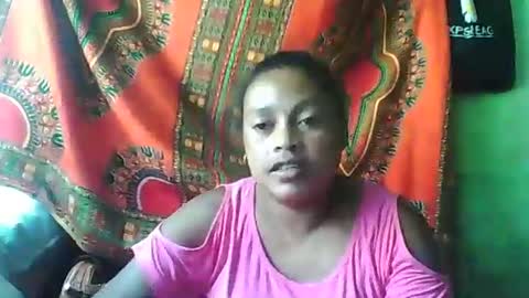 Snapshot of carinesexy69 chatting on January 11, 10:29 am carinesexy69 online show from January 11, 10:29 am