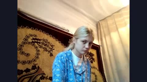 Kira online show from April 29, 2:37 am