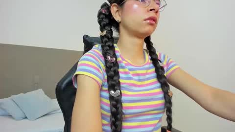 Snapshot of carlina_15 chatting on September 23, 12:36 pm C A R L I N A online show from September 23, 12:36 pm
