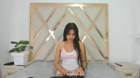 carlotaasm online show from March 7, 5:36 am