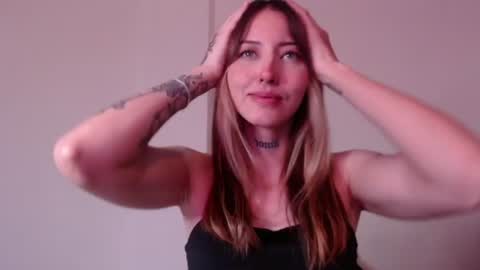 carmennrusso online show from August 1, 6:32 pm