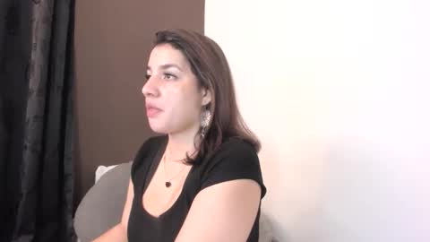 carmesix__ online show from April 25, 11:57 pm