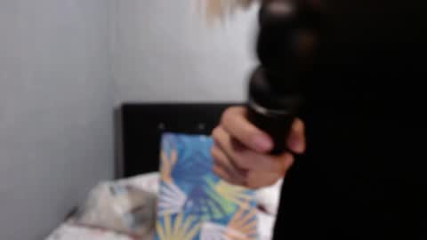 Snapshot of caro_milf_ chatting on September 24, 11:59 pm Caro milf  online show from September 24, 11:59 pm