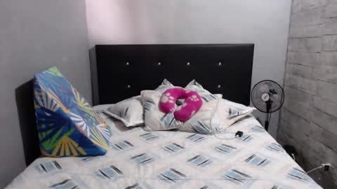 Snapshot of caro_milf_ chatting on October 25, 6:26 pm Caro milf  online show from October 25, 6:26 pm