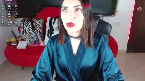 Snapshot of carolaine69_ chatting on January 6, 2:14 pm Caroline online show from January 6, 2:14 pm