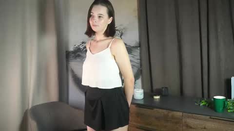 Snapshot of carolannkrager chatting on October 7, 11:47 am Hi Im Stasy Glad to see you in my room PVT is open online show from October 7, 11:47 am