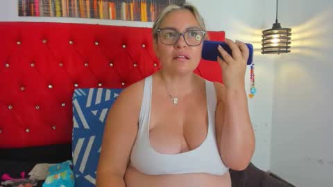 Carolina online show from October 22, 6:57 pm