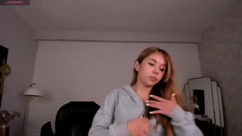 Caro online show from February 8, 9:24 am