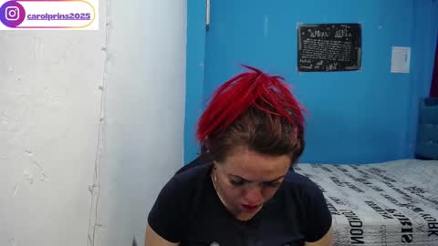 Carolinhe  online show from March 18, 2:00 pm