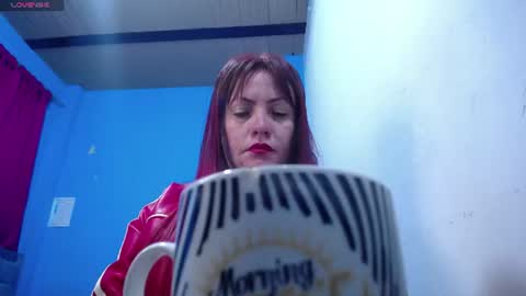 Carolinhe  online show from June 14, 12:16 pm
