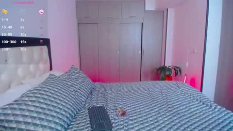 CarolinneFiotti online show from September 14, 8:51 pm