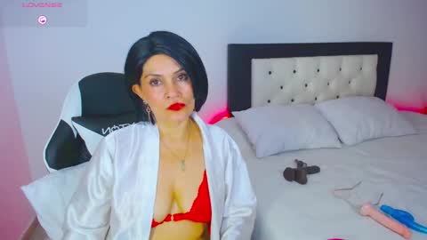 CarolinneFiotti online show from October 11, 9:17 pm