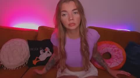 carriebradshawww online show from August 4, 6:47 pm