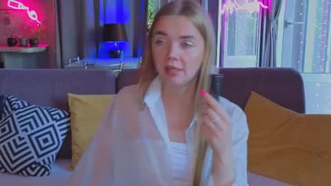 carriebradshawww online show from June 11, 4:26 pm