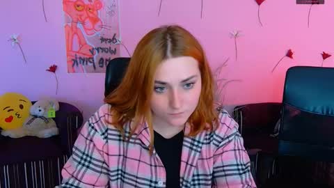 casey_meow_ online show from May 17, 9:08 am