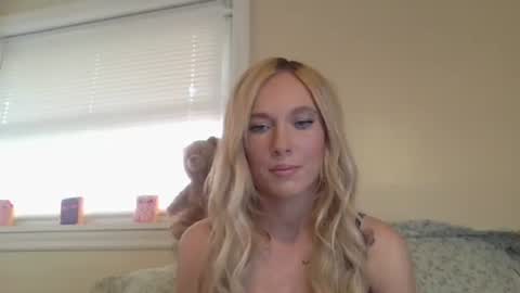 Casey Lakes online show from April 28, 9:29 pm