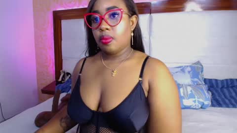 Snapshot of caseymoon chatting on January 25, 12:30 pm Casey online show from January 25, 12:30 pm