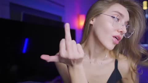 Seductress Cassia  FINDOM AND SADISM  NO NUDE online show from July 2, 3:07 pm