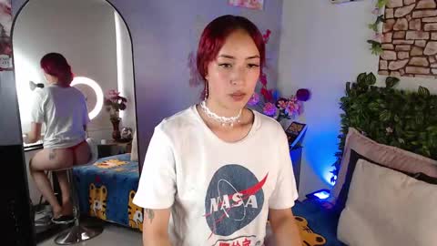 Snapshot of cassie_fletcher chatting on December 26, 6:01 pm Casie online show from December 26, 6:01 pm