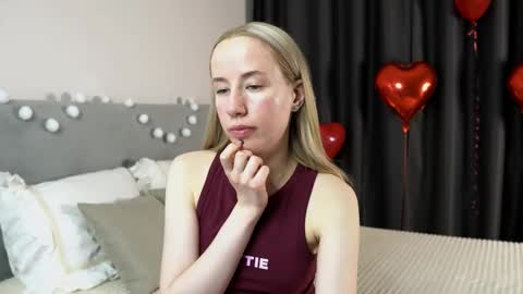 Cassie online show from February 9, 9:39 pm