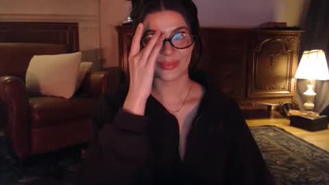 cassiealvarez online show from March 16, 2:47 am