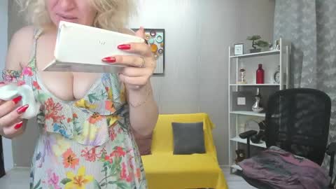 CassieJonas online show from May 4, 3:21 am