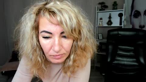 Snapshot of cassiejonas chatting on January 10, 9:23 am CassieJonas online show from January 10, 9:23 am