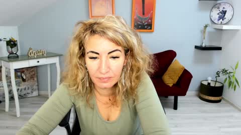 Snapshot of cassiejonas chatting on January 9, 8:34 am CassieJonas online show from January 9, 8:34 am